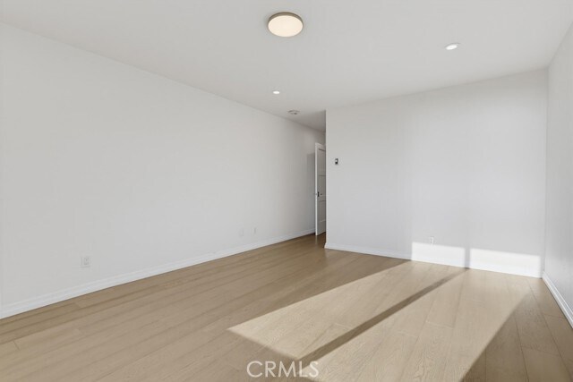 Building Photo - 3200 La Rotonda Dr