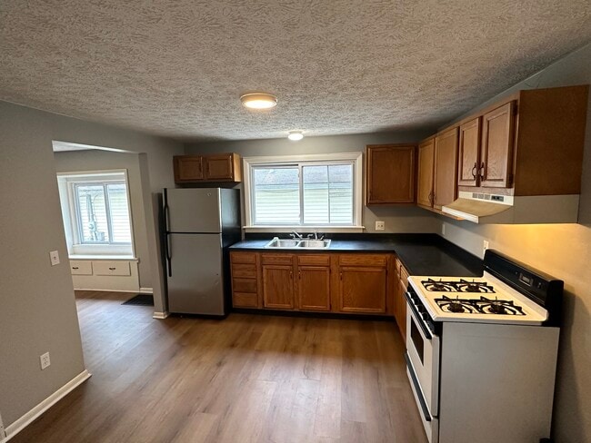 Building Photo - 408 Wirth Ave