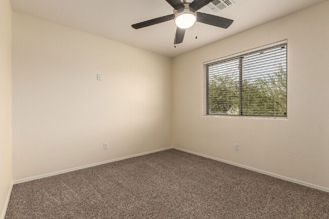 Building Photo - 4618 E Brilliant Sky Dr