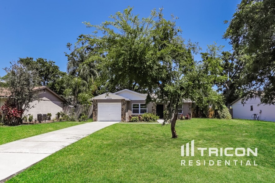 Primary Photo - 2546 Glenview Dr