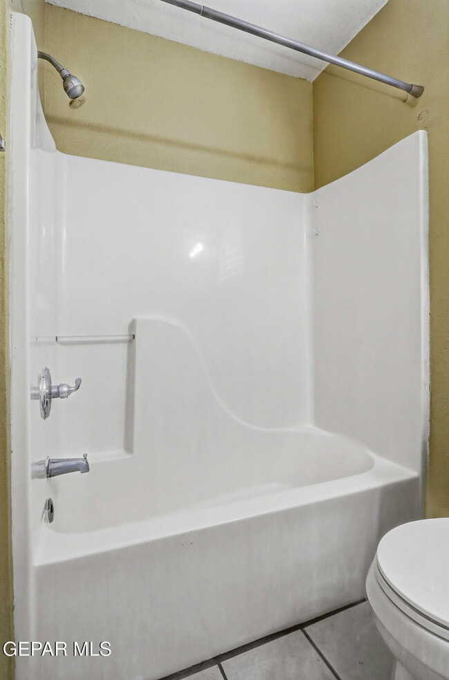 Building Photo - 12528 Martin Bauman Dr