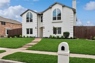 Building Photo - 3204 Blenheim Ct