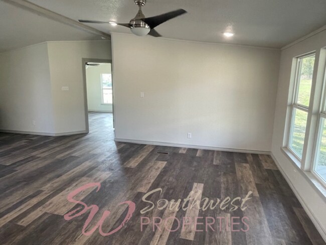 Building Photo - 3 Bedroom 2 Bathroom in the country!