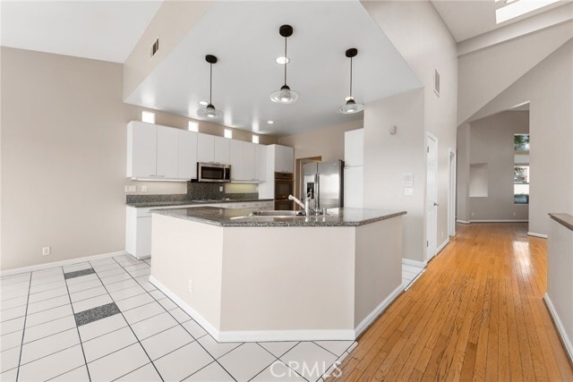 Building Photo - 1536 Silver St