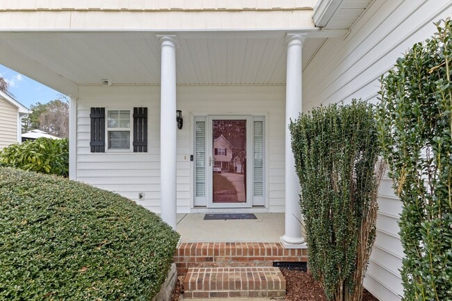 Building Photo - **3bd/2.5ba Townhome in Magnolia Woods**