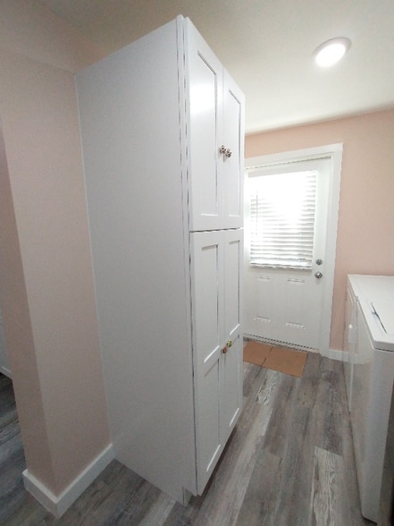 Building Photo - 135 NW Shannon Ave