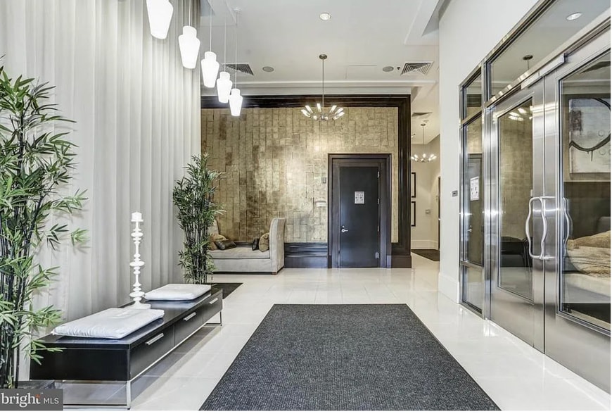 Building Photo - 309 Holland Ln