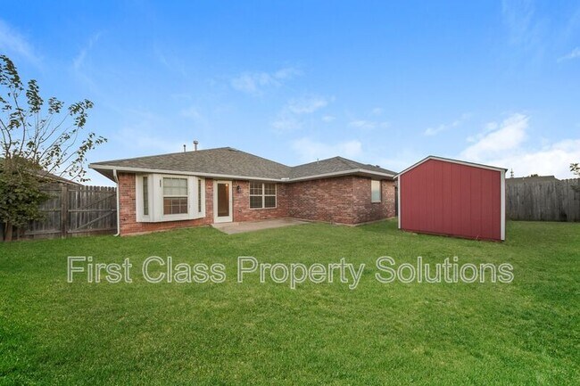 Building Photo - 19613 Allergando Ln