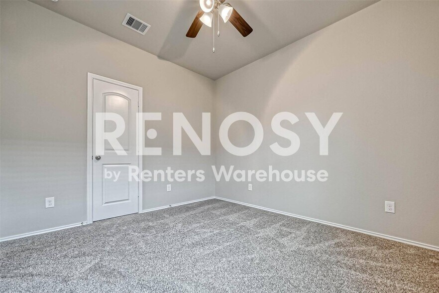 Building Photo - 14122 Silver Falls Ct