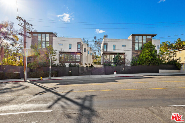 Building Photo - 2111 N Cahuenga Blvd