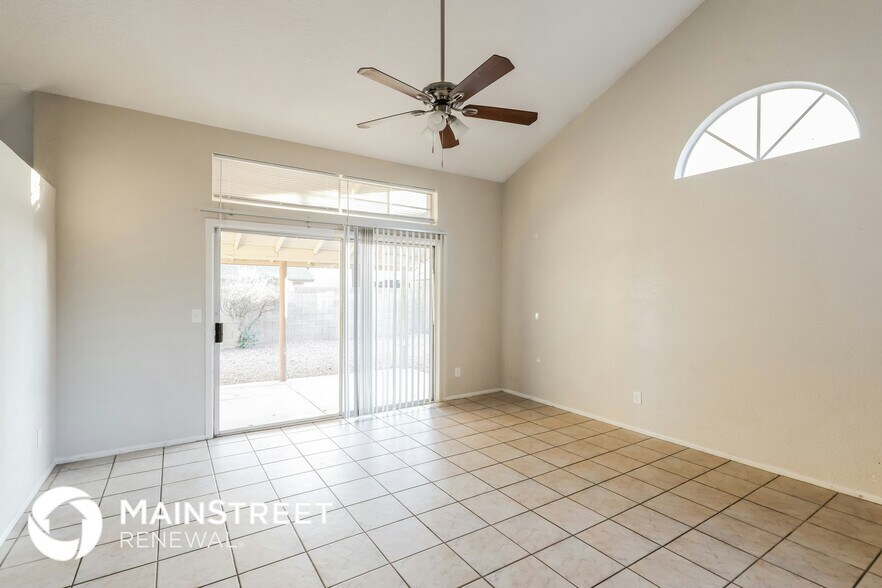 Building Photo - 3069 W Camino Fresco