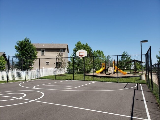 Building Photo - 1201 Spring Creek Ln