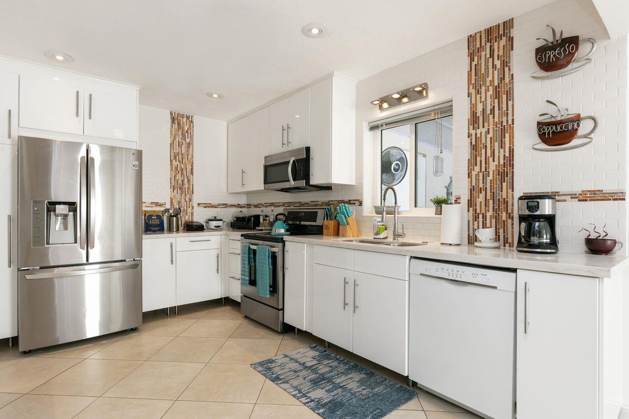 Building Photo - 1900 N Victoria Park Rd