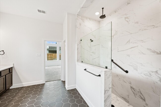 Building Photo - 5702 Diamond Dust Dr
