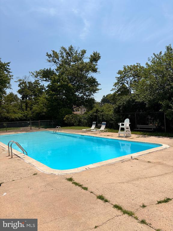Building Photo - 31 Fairmount Dr