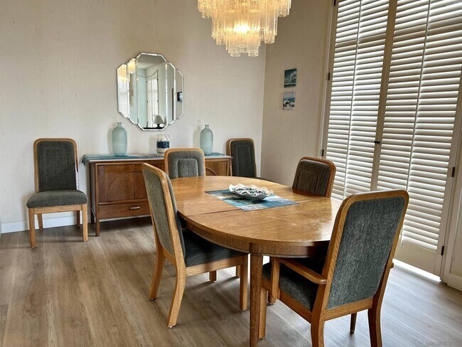 Building Photo - 8263 Camino Del Oro