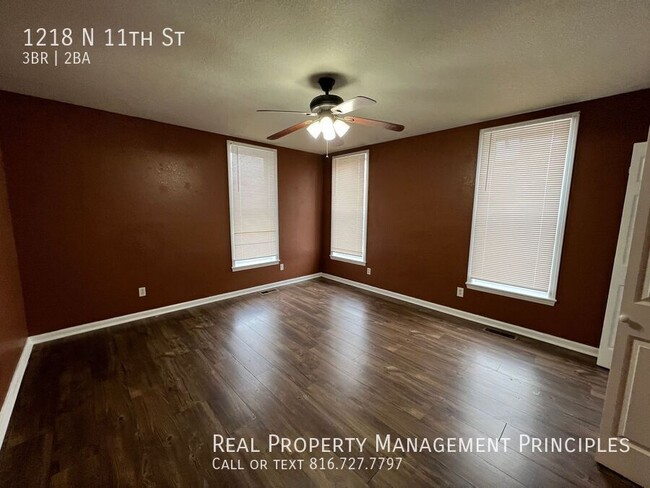 Building Photo - ***Move-In Special*** Recently Renovated, ...