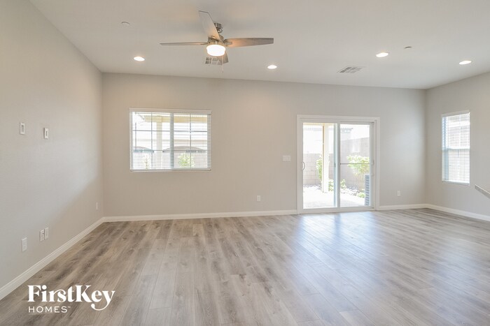 Building Photo - 305 Cadence Vista Dr