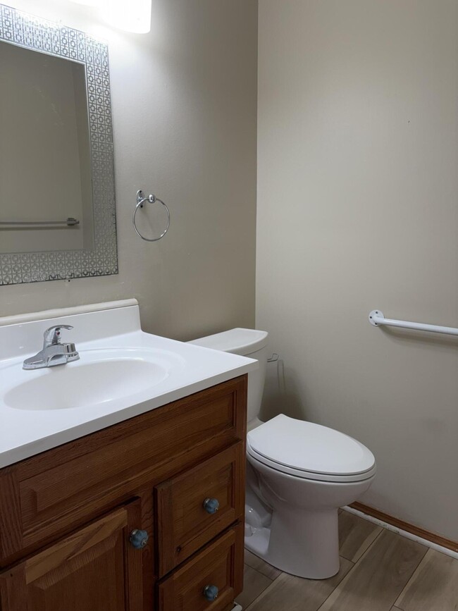 Building Photo - 4101 Rolling Meadow Ln