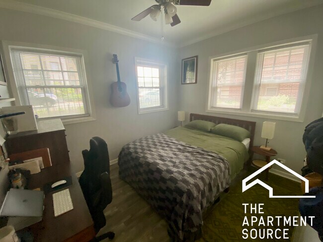 Building Photo - 3714 N Sheffield Ave