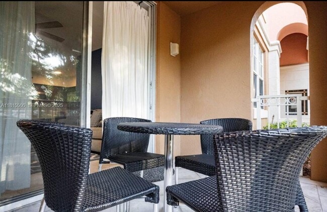 Building Photo - 19801 E Country Club Dr