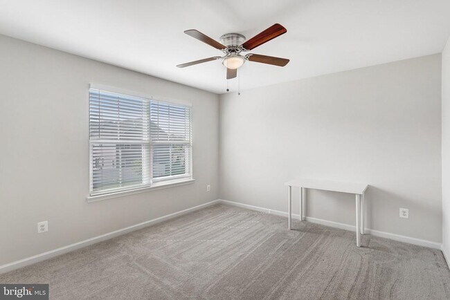 Building Photo - 11241 Wheeler Ridge Dr