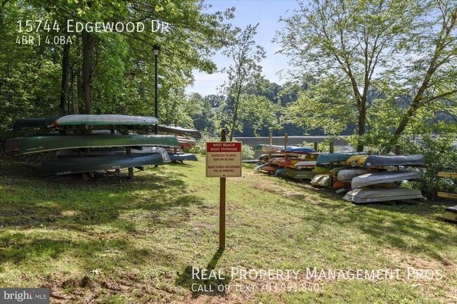 Building Photo - 15744 Edgewood Dr