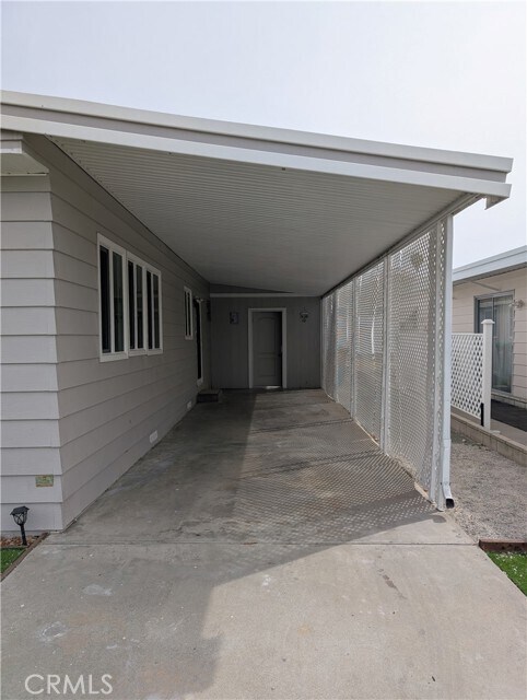 Building Photo - 281 Santa Clara Cir