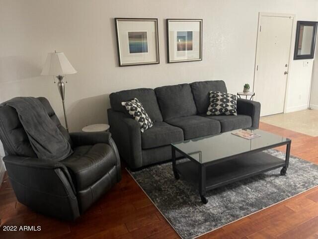 Building Photo - 1920 W Lindner Ave