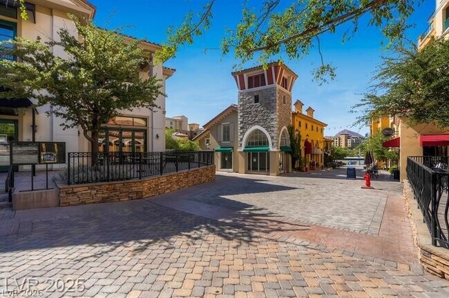 Building Photo - 1242 Calcione Dr