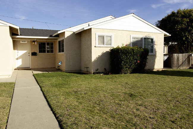 Building Photo - 1133 W Hemlock St