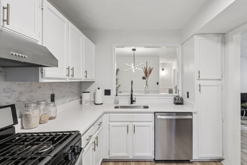 Building Photo - 2209 Hunters Run Dr