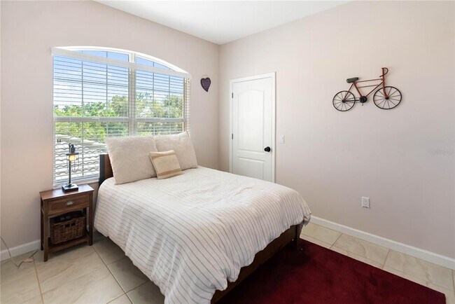 Building Photo - 6616 7th Ave Cir W