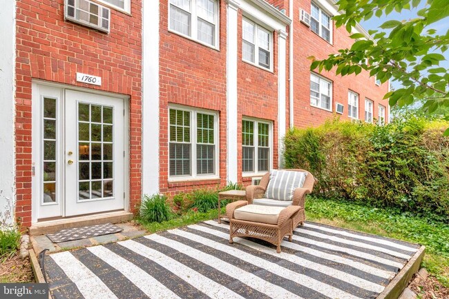 Building Photo - 1760 Preston Rd