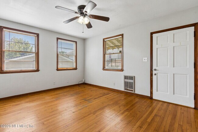 Building Photo - 2747 Forbes St