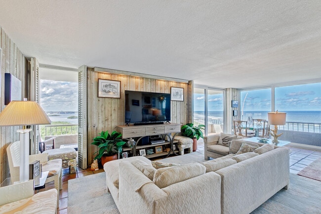 Building Photo - 5550 N Ocean Dr