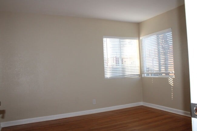 Building Photo - 319-325 21st St., Richmond, CA 94801