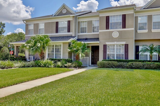 Building Photo - Beautiful 3/2.5 Spacious Townhome with a P...