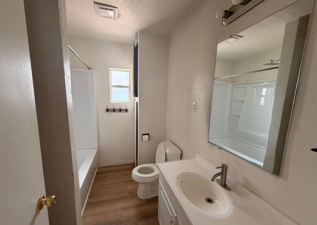 Building Photo - Quaint 3 Bed 1 Bath Home in the Heart of Florence, AZ!