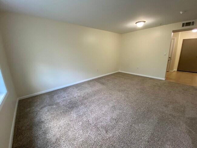 Building Photo - 20 Sentinel Court