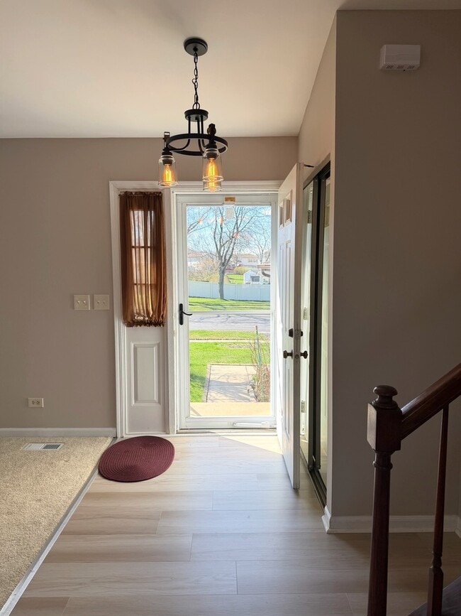 Building Photo - 169 Pebble Creek Trail