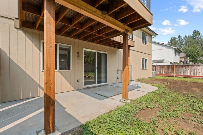 Building Photo - 3408 E 48th Ct
