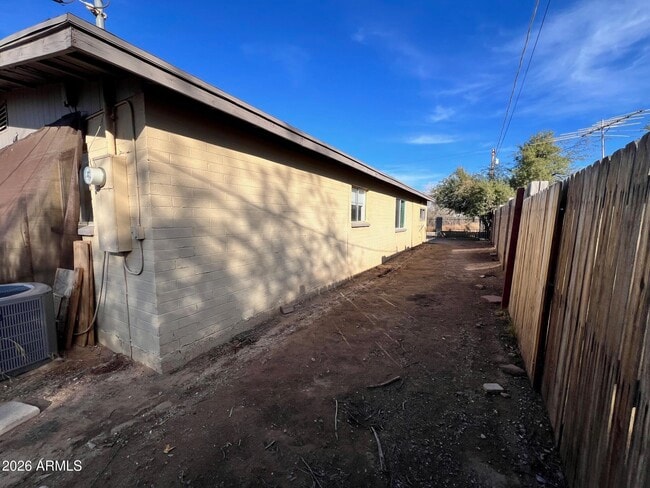 Building Photo - 26216 S Tangelo Ave