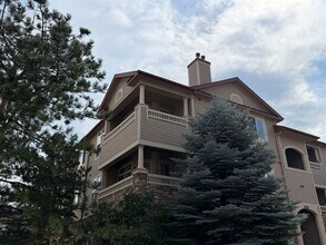 Building Photo - 8456 S Hoyt Way