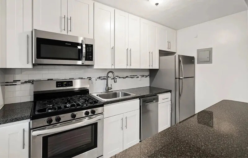 Building Photo - 345 Broad St