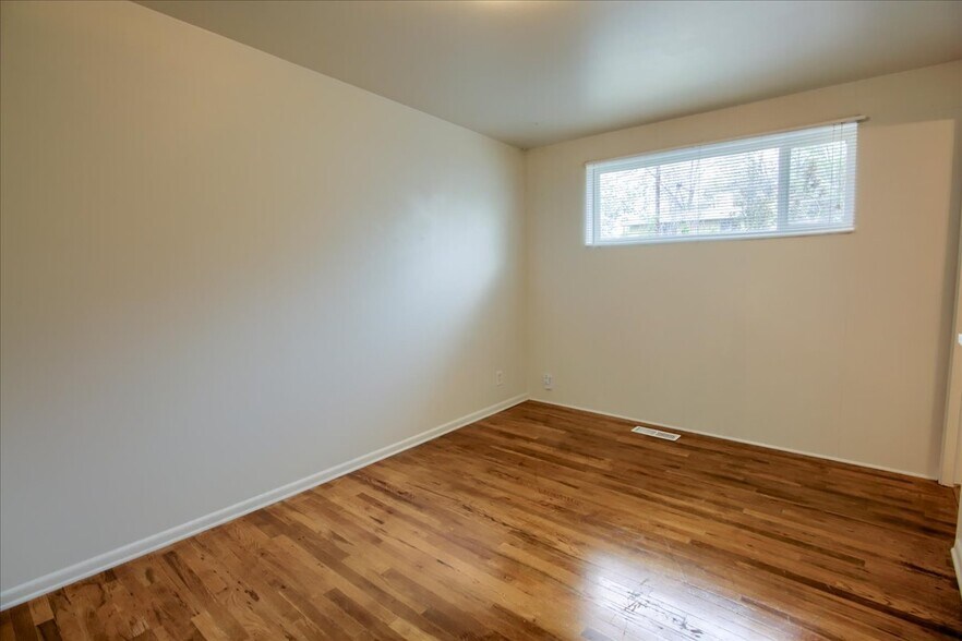 Building Photo - 1452 S 300 E