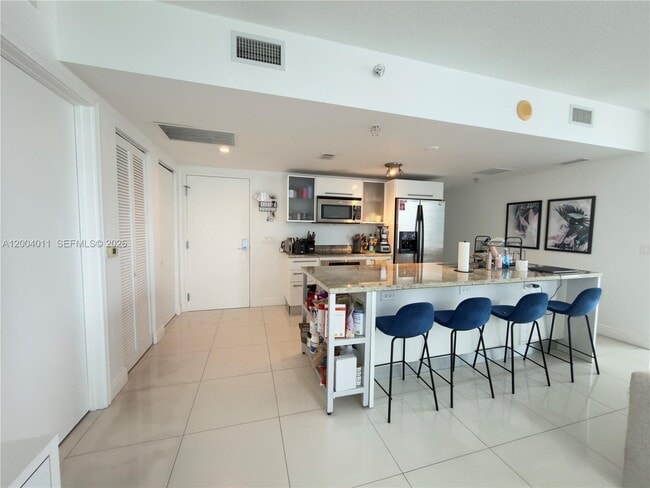 Building Photo - 185 SW 7th St