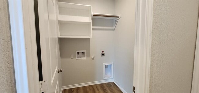 Building Photo - 204 Los Olives Ln