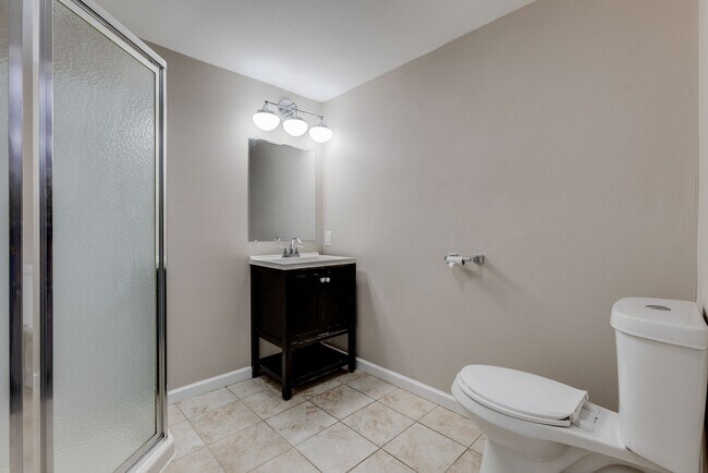 Building Photo - Available MAY 2026 - 2 Bedroom, 2 Bath Home w/ CRAZY City Views!