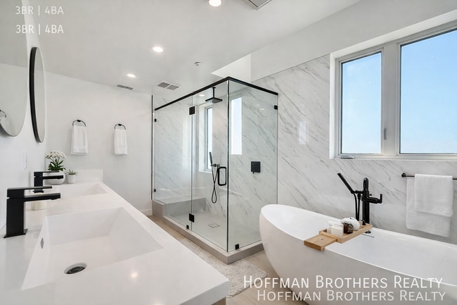 Building Photo - 1900 20th St